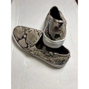 NWOT Steve Madden Snakeskin Slip-Ons Women's Size 9